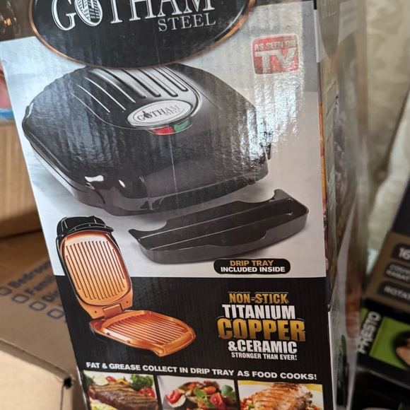 Kitchenware - Picture 2 of 3